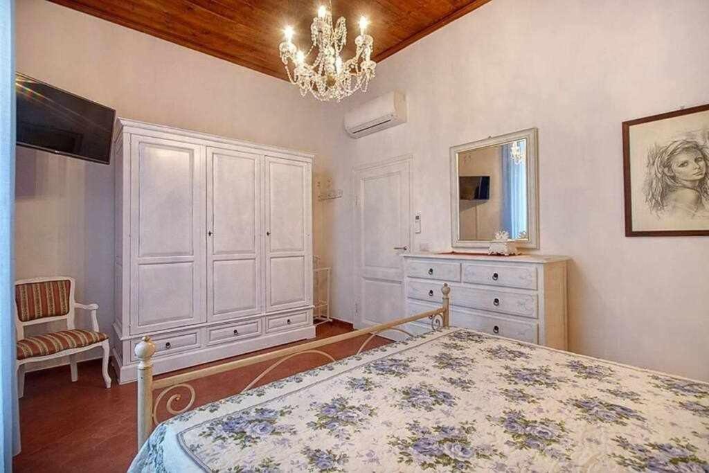 דירות פירנצה Santa Croce Elegant With Garage מראה חיצוני תמונה