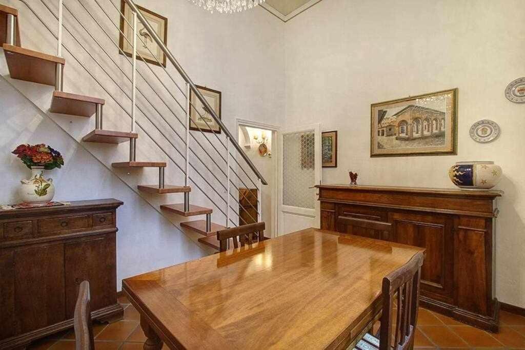 דירות פירנצה Santa Croce Elegant With Garage מראה חיצוני תמונה